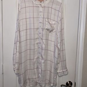 LONG PLAID BUTTON UP TUNIC